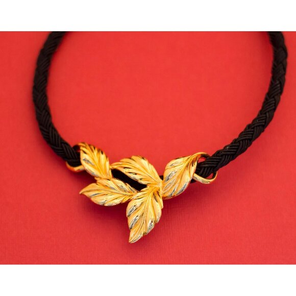 Vintage Gold/Dark Black Rope Flower Leaf Necklace 16-18 Inches F3 - Picture 2 of 4